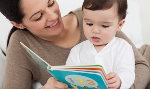 Bạn đã chọn được tủ sách gia đình hợp lý nhất cho trẻ 0-2 tuổi hay chưa?
